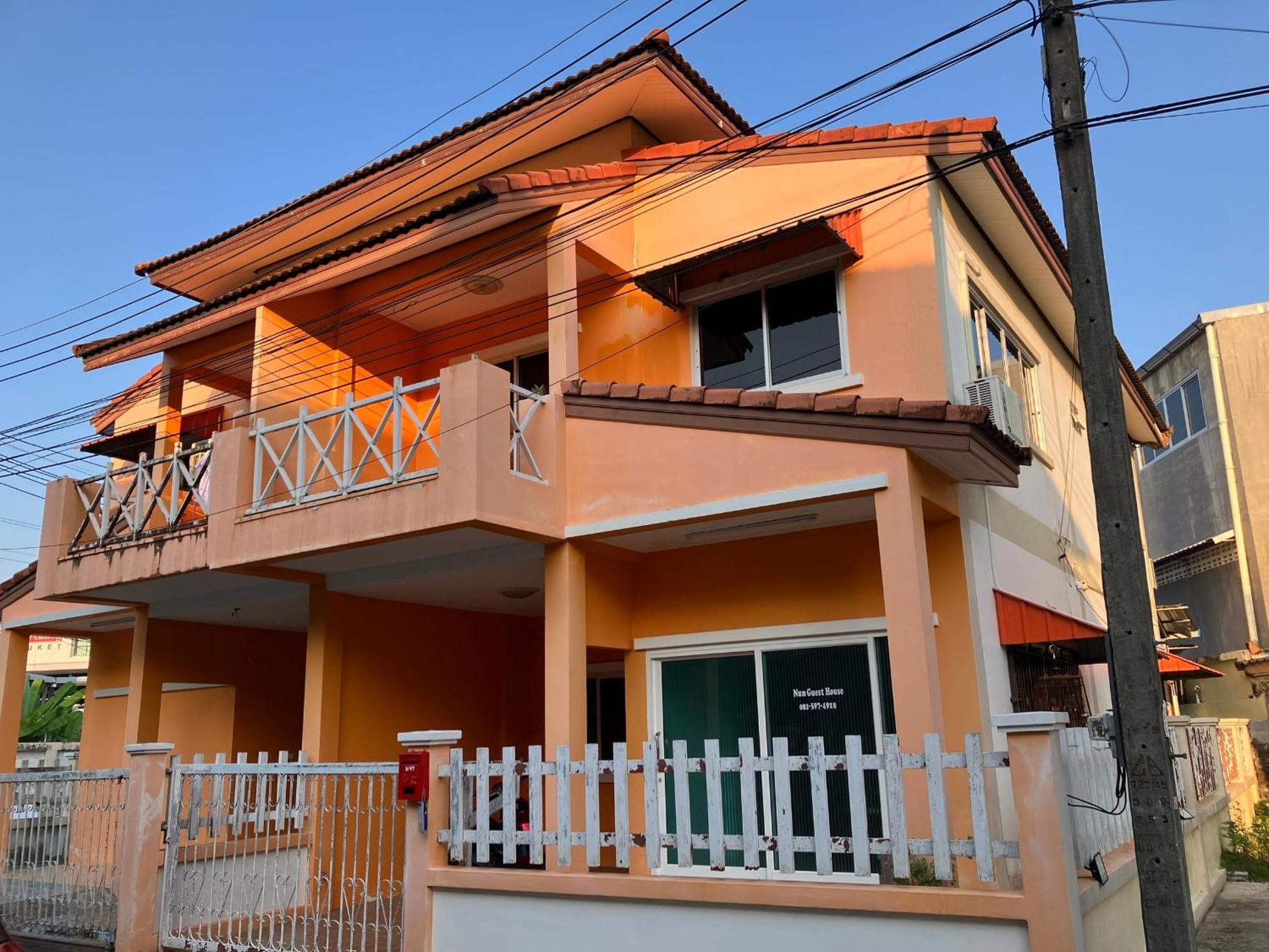 Nun Guest House Ban Bo Han Exterior foto